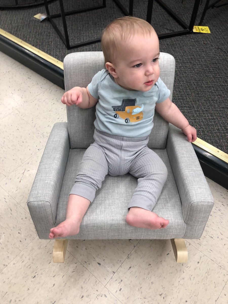 jfoxxx123's tweet photo. Noah looks like a crotchety ol man https://t.co/SZYPHRT1fO