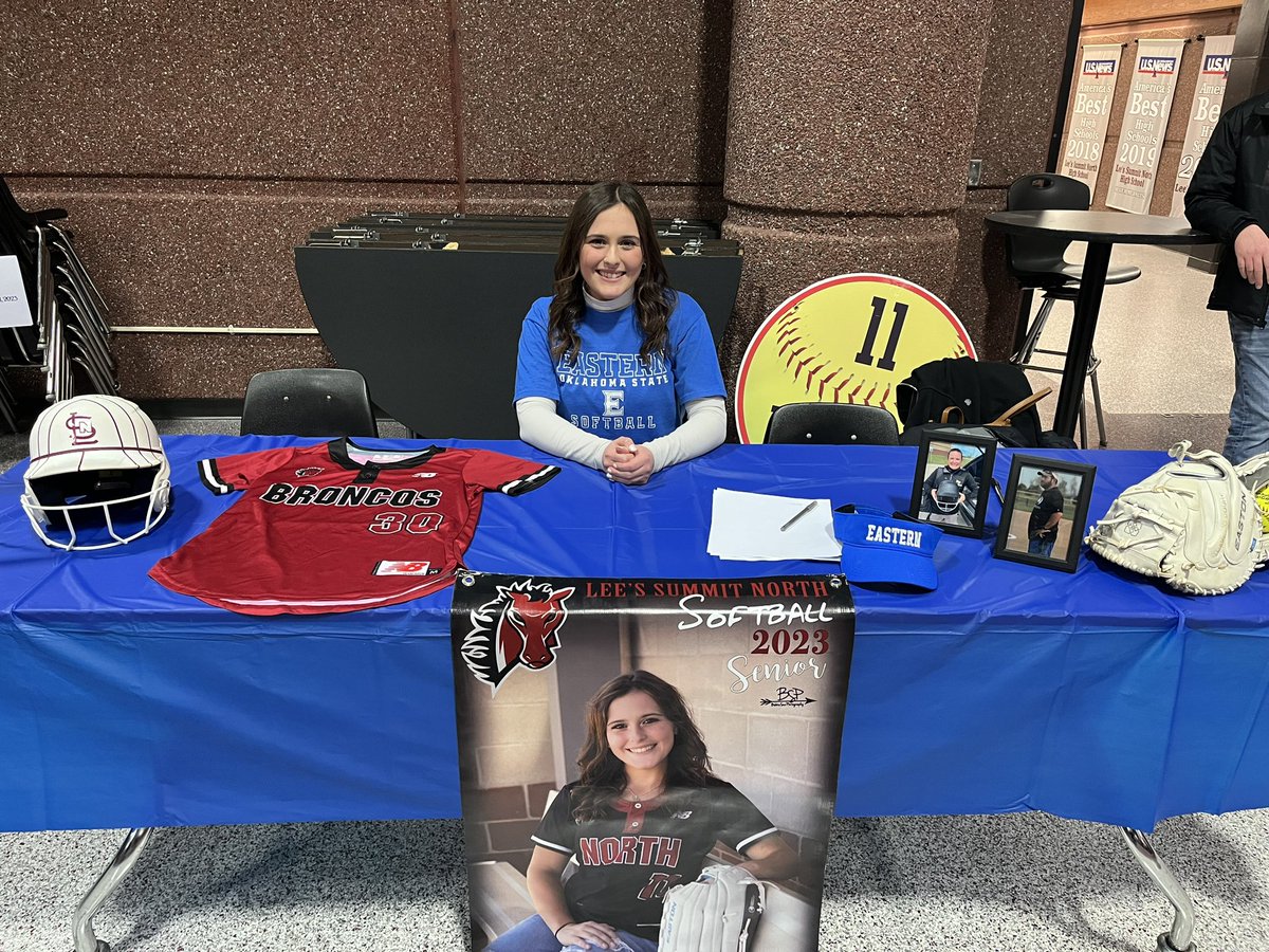 Congrats to Alexis Helzer for signing tonight with Eastern Oklahoma to play next year!  So happy for you! # Family