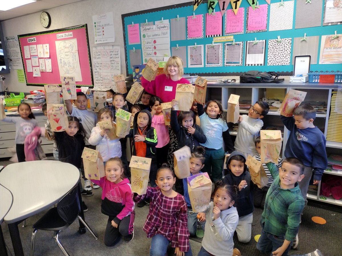 Thank you <a href="/GluckProgramUCR/">Gluck Program</a>  for coming out to <a href="/Columbia_VVUSD/">Columbia Elementary</a> and teaching our kinder scholars about characters and puppetry! The kids loved it!!! <a href="/WendyNumata/">Wendy Numata</a>