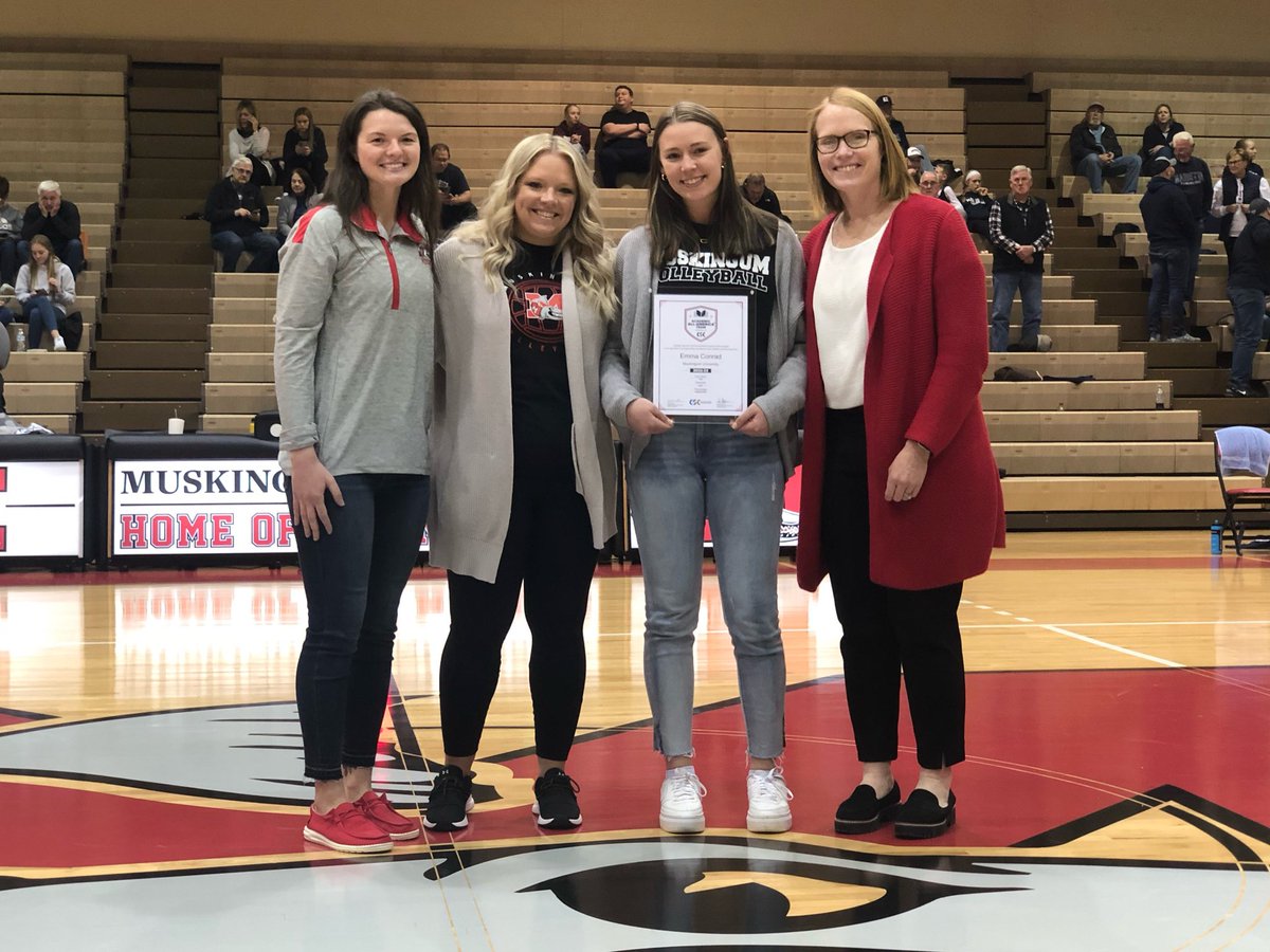 FightingMuskies's tweet photo. Congrats to @MuskieVB alum Emma Conrad who was honored at halftime of the @MuskingumHoops game for being selected as a CSC First Team Academic All-American. Conrad is the seventh volleyball player in program history to earn Academic All-America honors! #DefendTheM @brandonhannahs https://t.co/fvKEso0Al5