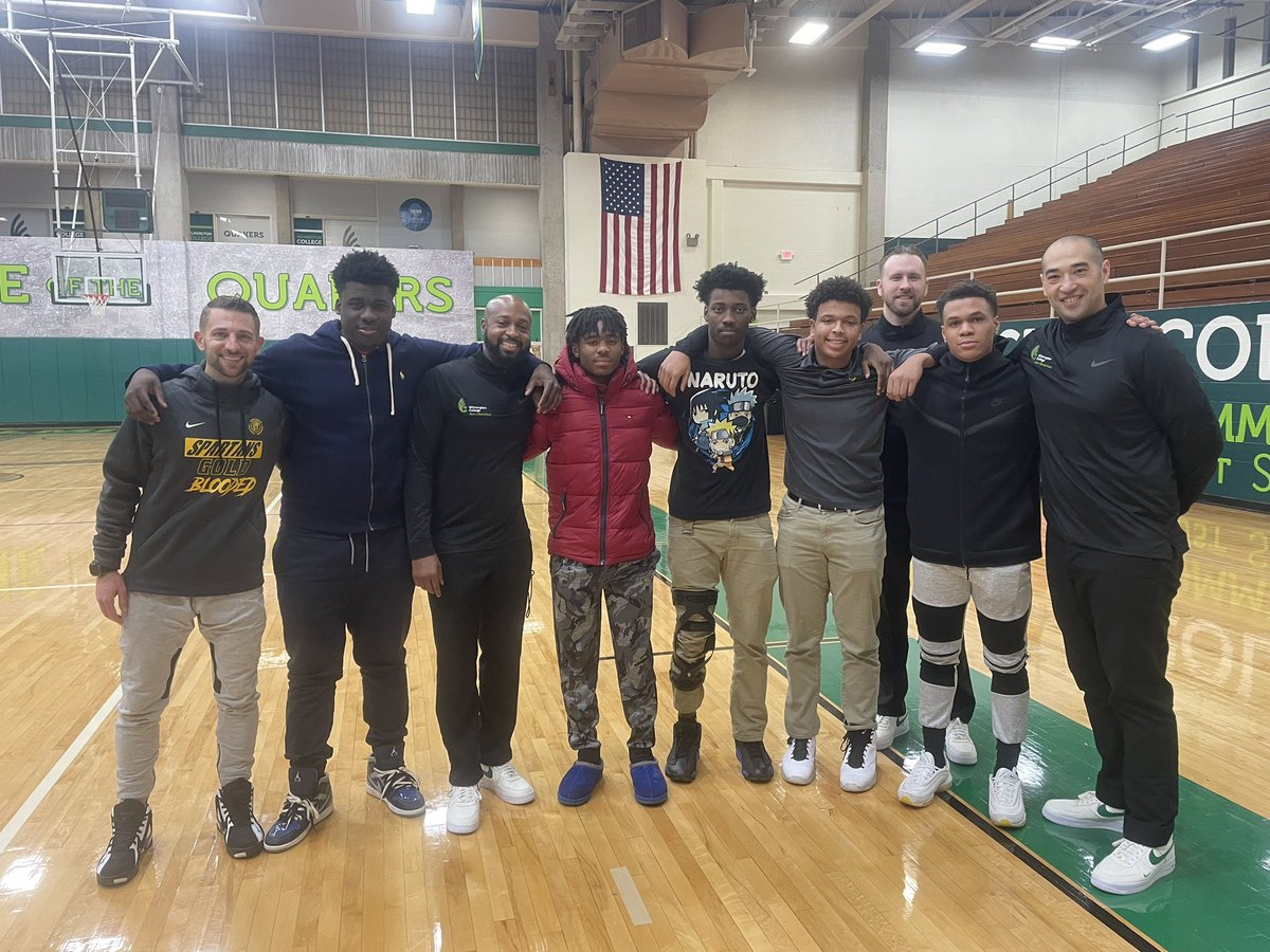 RB_SpartanHoops's tweet image. Great Game by both of these teams! #D3 @DubC_MensHoops @Capital_MBB appreciate the invite @Coachm_m #RoundTables #oac