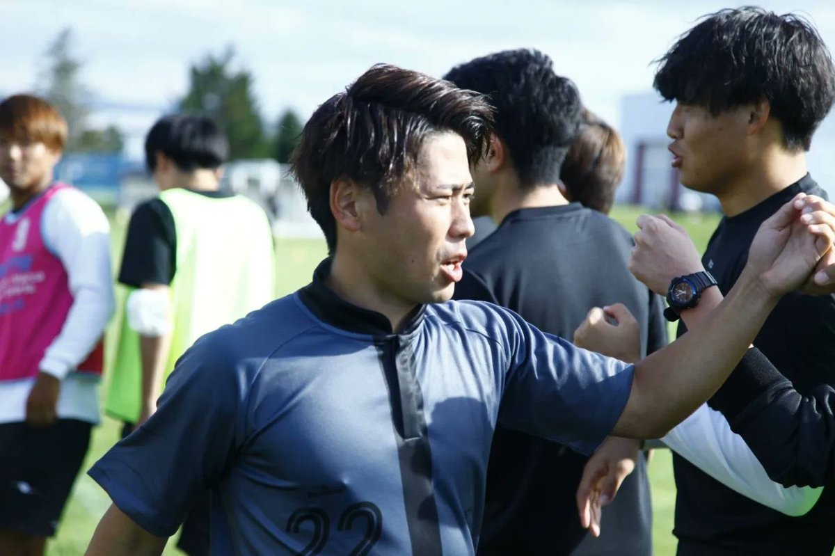 BtopHokkaido's tweet photo. 【お知らせ】

上米良柊人選手 ヴェロスクロノス都農への完全移籍について
このたび、#上米良柊人　選手が、ヴェロスクロノス都農へ完全移籍が決定しましたのでお知らせいたします。
BTOPに来てくれてありがとう！
今後も上米良柊人選手の活躍を祈ってます🔥
コメントはこちら
https://t.co/Vedbi3mEJl https://t.co/ishR1vDoQF