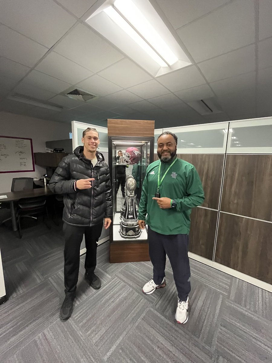 Coach P 🍎🏈📚🎓CoachesHelpingCoaches tweet media