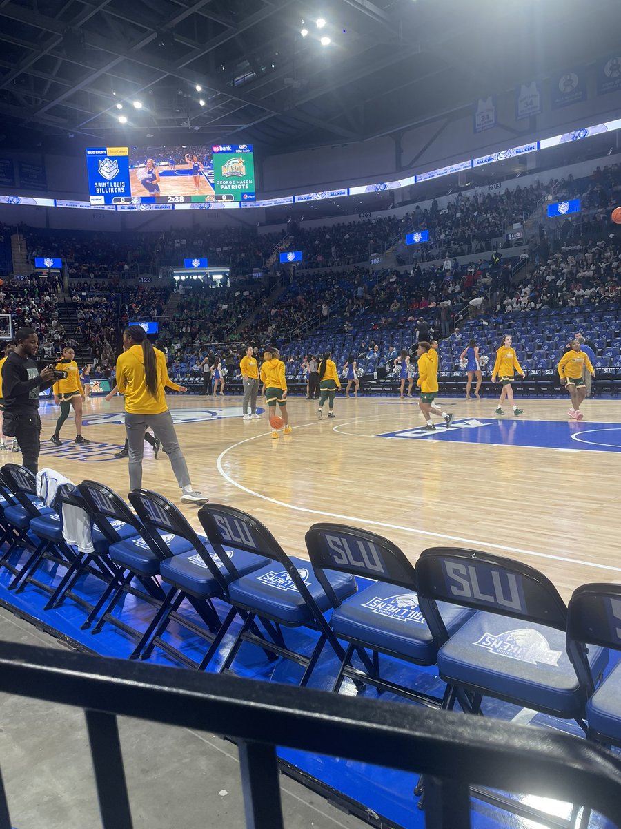 MustangsWBB2027's tweet photo. A couple of our young ladies got to see the Lady Billikens beat GMU from court side seats today.
They all told me they are using this trip as motivation.  #GoStangs #StangGang #LadyBillikens #LadyBills #SLU https://t.co/hrCzzCZGUp
