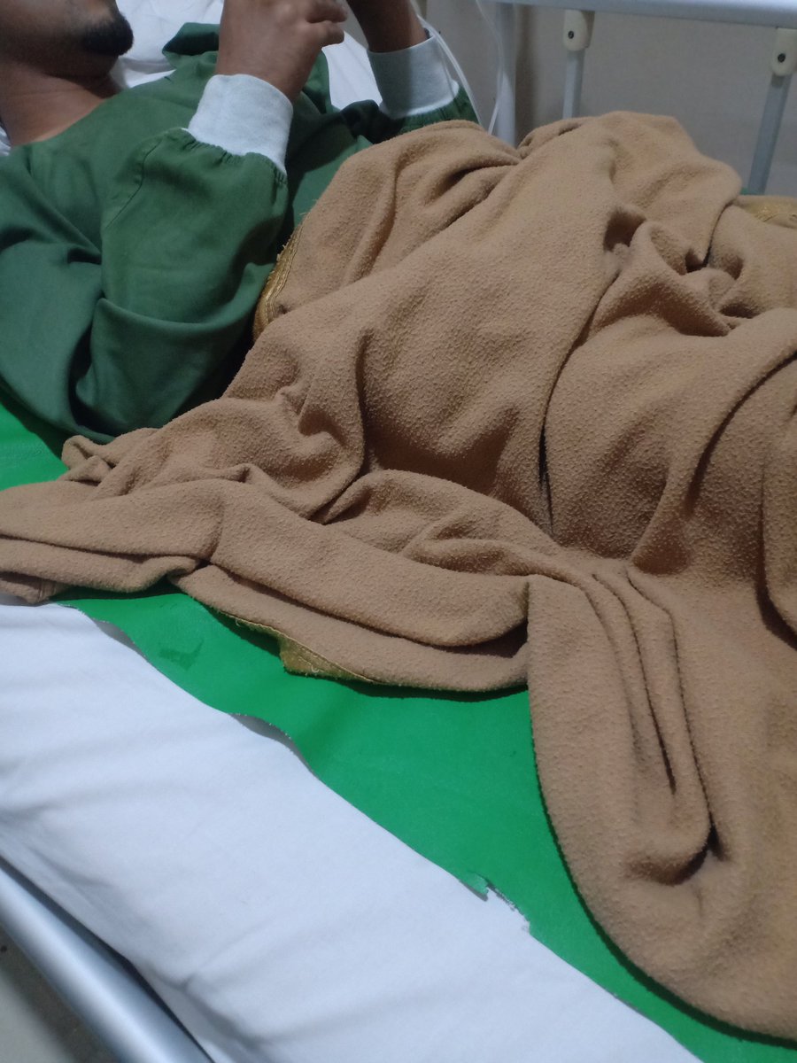 Underpad (berbahan karet/vinyl) ini yang selalu ada di bed RS terutama pasien paska operasi, bukan plastik seluruh bed termasuk bantal dan selimut...... Apapun status HIV pasiennya! Kl ada yg punya SOP RS harus menggunakan plastik untuk pasien dgn HIV silahkan dishare #hivstigma