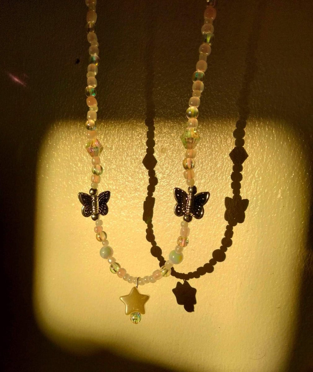 ontheloopz's tweet photo. anyone interested? 🩰🌟💜

ic interest check wts wts lfb beaded beads bracelet necklace https://t.co/GPR3ebUN2E