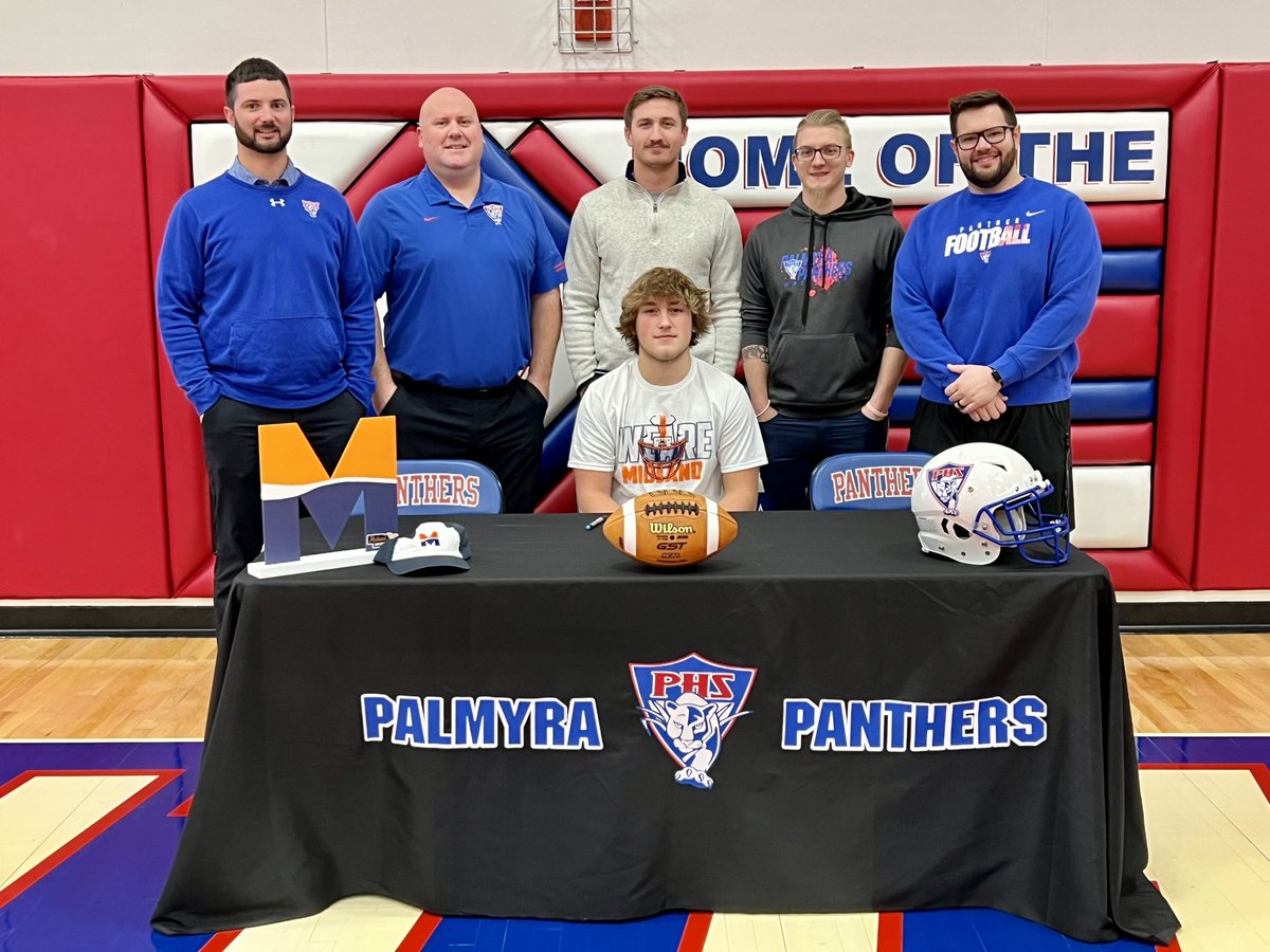 Official!🟠🔵<a href="/MidlandU_FB/">Midland Football</a>