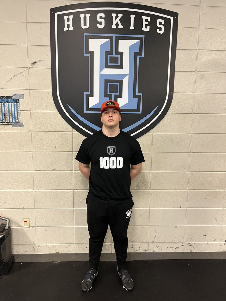 HelenaSports's tweet photo. Proud of our two new 1000lb members this spring. Congrats to Jackson Smith and @connorguida_    @football_helena https://t.co/62HlBDAKyU