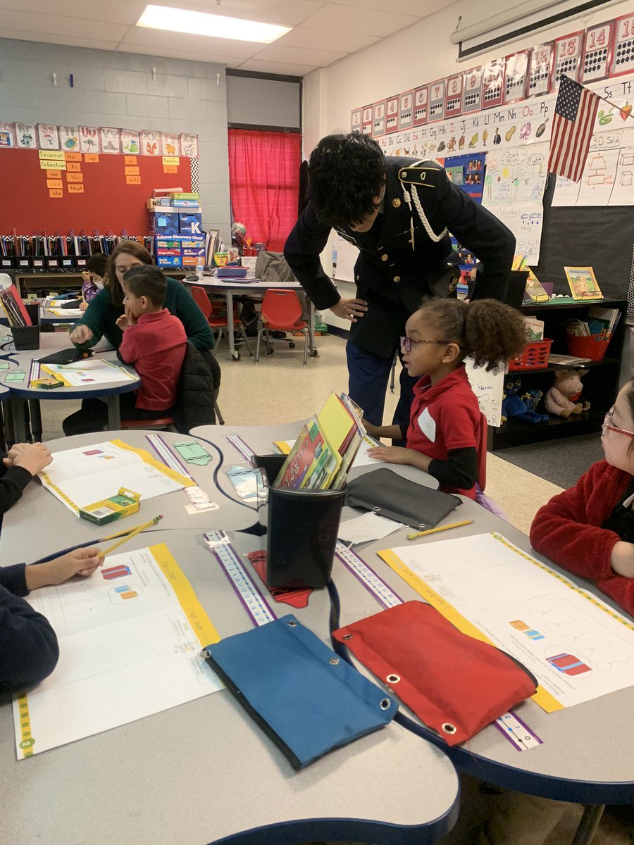 Leah Lopez (@leahlop67494806) on Twitter photo Our students had a great time today with some amazing students from Hanks. Thank you!♥️🖤 This is why we are the #KingdomofChampions. #THEDISTRICT <a href="/PHES_IYoungs/">Irene Youngs</a> <a href="/MarigelyUrena/">Marigely Urena</a> <a href="/cecisalado8/">Ceci Salado</a> <a href="/JAofElPaso/">JA of El Paso</a> Our students had a great time today with some amazing students from Hanks. Thank you!♥️🖤 This is why we are the #KingdomofChampions. #THEDISTRICT <a href="/PHES_IYoungs/">Irene Youngs</a> <a href="/MarigelyUrena/">Marigely Urena</a> <a href="/cecisalado8/">Ceci Salado</a> <a href="/JAofElPaso/">JA of El Paso</a>