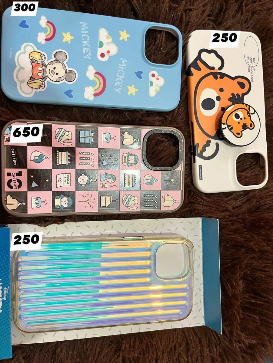 pickkapick21's tweet photo. ส่งต่อเคส iphone13แท้ทุกชิ้นค่า ค่าส่งชิ้นละ30ค่าชิ้นต่อไป+5บาทค่า🥹🫶🏻 #ส่งต่อเคสไอโฟน #caseiphone13 #casetifyมือสอง #CASETiFY #EARPEARP https://t.co/TWrDeyiTJj