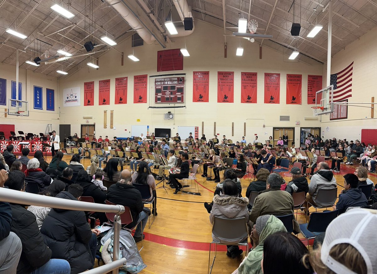 The fifth graders had an amazing concert at SMS tonight! We are so proud of our musical Bulldogs! #ccsd93