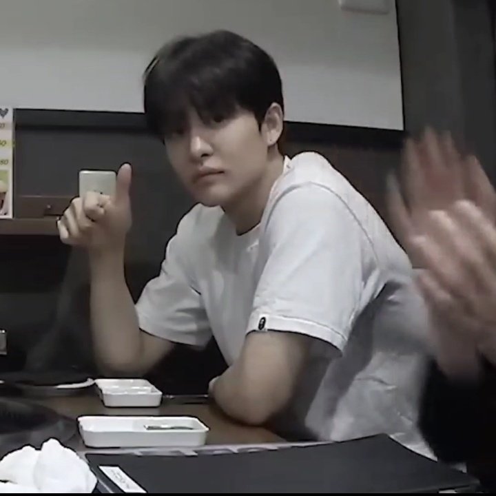 jihoon tweet media
