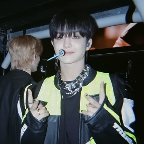 콩떡 tweet media
