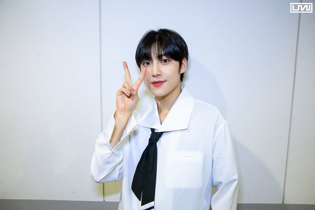 euncherry1026's tweet photo. [📋] YOUNITE 1st FANMEETING IN JAPAN 'WINTER BLOSSOM' BEHIND📷
https://t.co/XuexsUmdIR

#이은상 #ウンサン #イウンサン #李垠尙 #LeeEunSang 
 #은상 #EUNSANG 
#YOUNITE #유나이트
#WINTER_BLOSSOM
#브랜뉴뮤직 #BRANDNEWMUSIC https://t.co/Mi6vDC8w1G