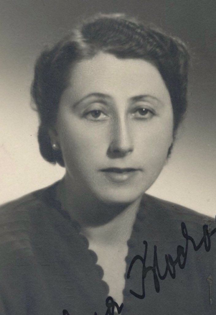 AuschwitzMuseum's tweet photo. 2 February 1902 | A Czech Jewish woman, Helena Blochová, was born in Usti nad Labem. 

She was deported to #Auschwitz from the #Theresienstadt ghetto on 1 February 1943. She did not survive. https://t.co/2wDrXDLUjt