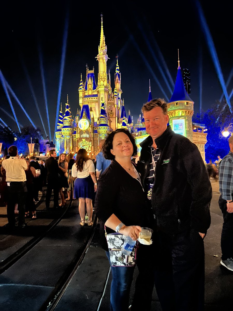 My 25th company anniversary party last night at Magic Kingdom was MAGICAL! ⭐️