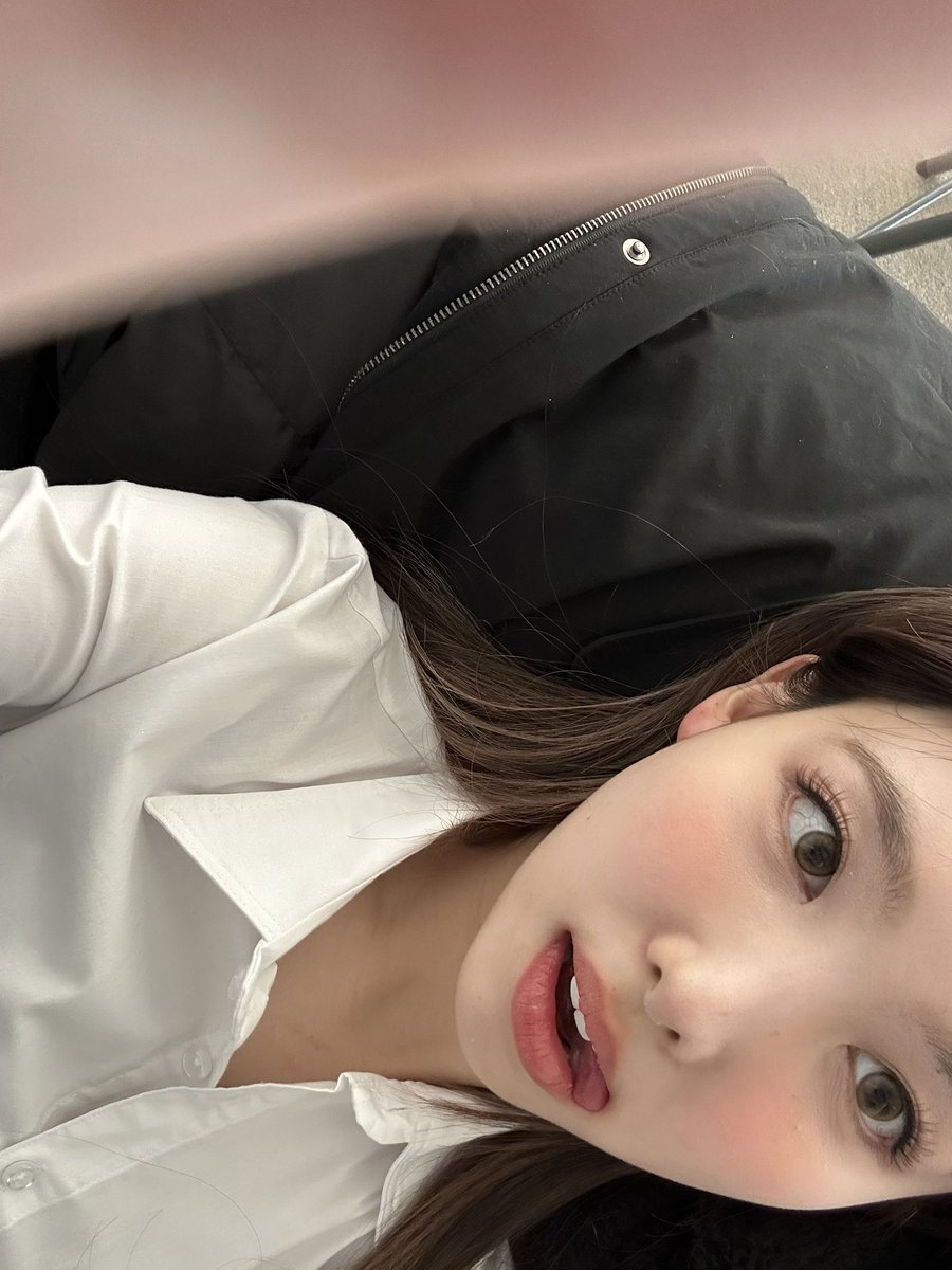 inybbl's tweet photo. 🧸💬

“Hi” https://t.co/0632oqwSXH