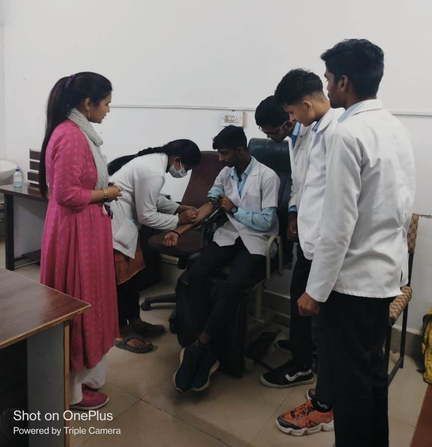 Paramedical students of Bhabha University posting at medical hospital.

For more details, 
visit 🔗 bhabhauniversity.edu.in

#Paramedical #BhabhaUniversity #bhabhauniversitybhopal #Bestuniversity #paramedicalcourses #Medicalhospital  #Paramedicalstudents