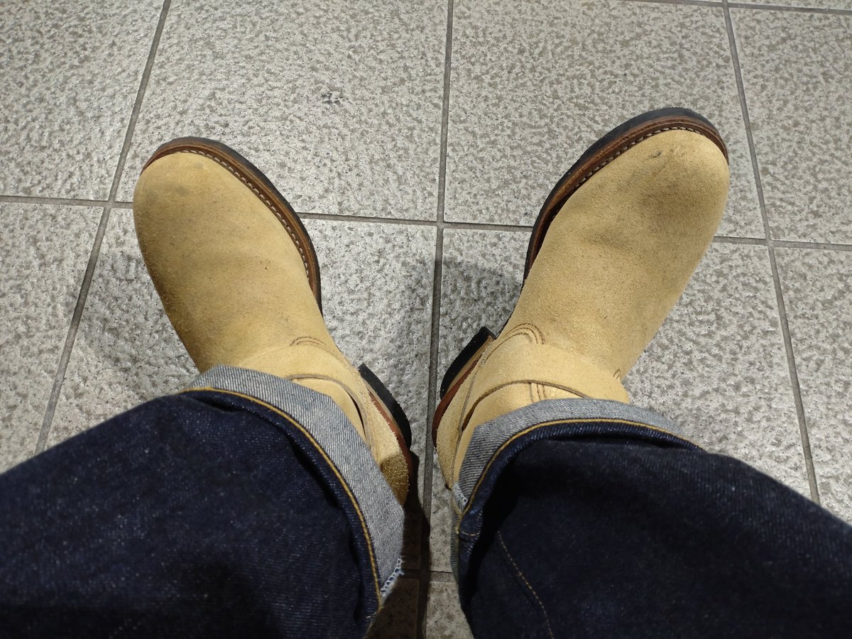 kyojyu69's tweet photo. 久しぶりにスウェードのエンジニア。
RED WINGの8268。
#REDWING　#REDWING8268 https://t.co/iWZFelvoRZ