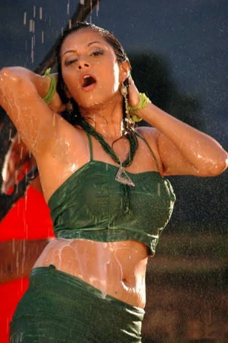 Deepu_lusty's tweet photo. Girls during BeastMode be like.. https://t.co/Mn3hCv7Oq3