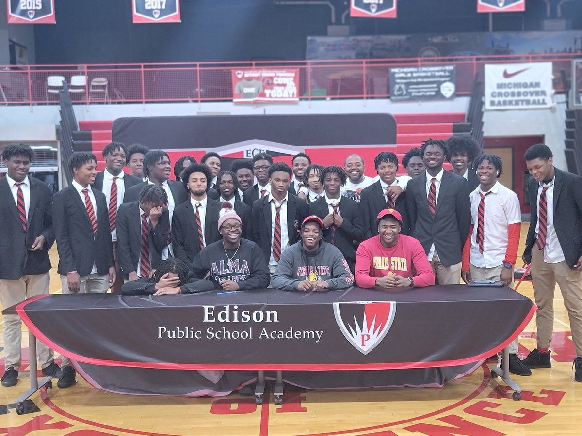 CoachC_Brock's tweet photo. The Good Men of DEPSA FOOTBALL! #SIGNINGDAY23 https://t.co/9kbiqymOyb