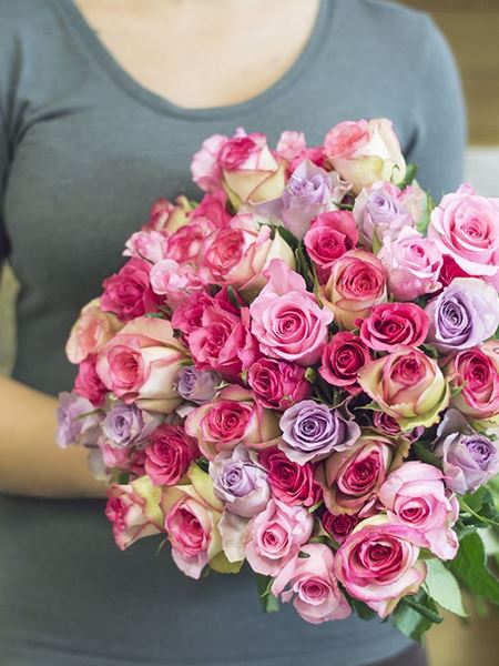 BloomableShop's tweet image. Hearts are blooming with love this #valentinesday 💘
Send lush flowers and gifts to your person, and we'll deliver with love. 
Order today- we'll take care of the rest!👇 bloomable.co.za/flower-and-gif…
