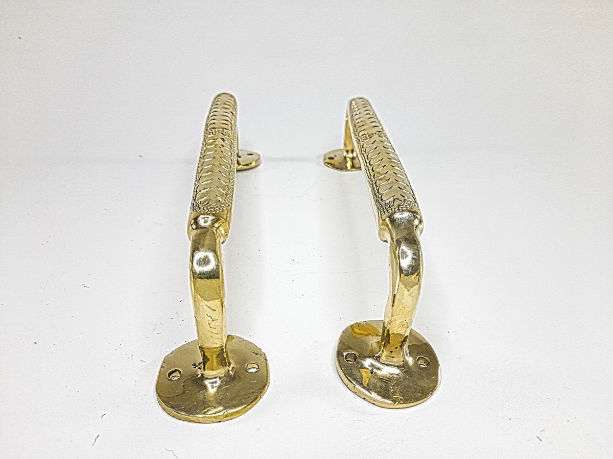 ArtizanaMarket's tweet image. 2Copper Door Handles,Buy two and get the third as a gift,Long Pulls for Wooden Doors,Glass Doors,Iron Doors,Old Style,Handmade High quality etsy.com/listing/133625…
 #DoorKnob #KnobsForDresser