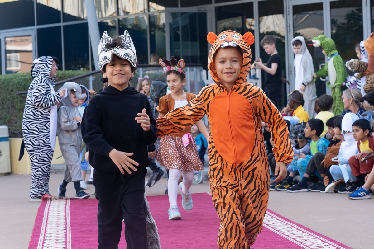 BSAKAbuDhabi's tweet photo. @BSAKYear2 children welcomed a menagerie of wonderful creatures to Amazing Animals Day this week and all were invited to strut on the red carpet for our incredible Animal Parade. See Facebook to see more of our beautiful pictures. #BSAKCreative #BSAKYear2 https://t.co/ewvAPfGzjt