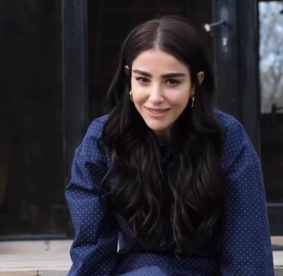 Ahh! So pretty! 🥵🥵😍😍
<a href="/ozgecangurel/">Özge Gürel</a> 
#ÖzgeGürel 
#Queen
