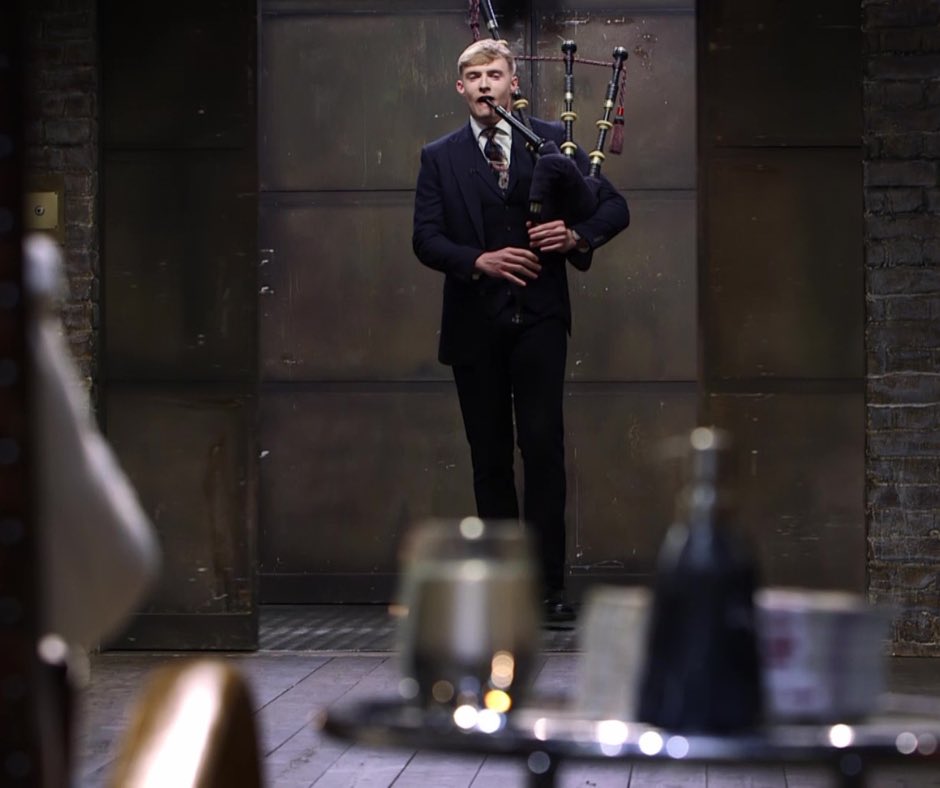 RobbieMacisaac's tweet image. Tonight on BBC One @8pm 😵
 
Watch to see me pitch for investment in the Dragons’ Den 🐉
 
#dragonsden #pitching #investment #bagpipes #bbc #bbcone #bagpipes #scotland #peterjones #stevenbartlett #deborahmeaden #saradavies #toukersuleyman #business