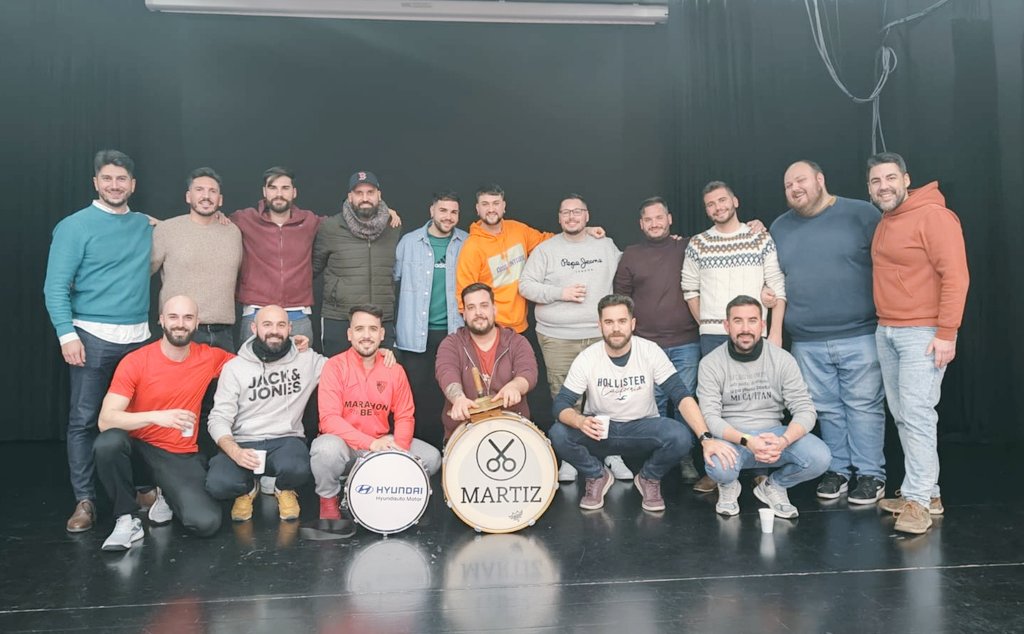 Llegó el 2 de febrero y con él los nervios, la emoción, la alegría y las ganas de que disfrutéis con nosotros.

Nos vemos a las 20:30, vamos a dar todo lo que tenemos porque es AHORA O NUNCA.

Muchísimas gracias por vuestros ánimos y buenos deseos.
¡Allá vamos Cádiz!
#AHORAONUNCA