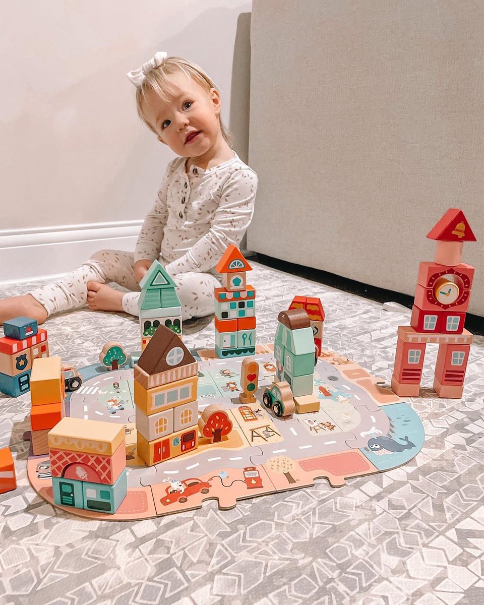 A set of wooden blocks is truly a toy for children that grows with them. #mideer engineering-themed blocks will encourage children to build scenes.🚜🏗

#constructiontoys #playandhavefun #learningisfunwithus #blocksforkids #montessoritoddler #woodenblocks