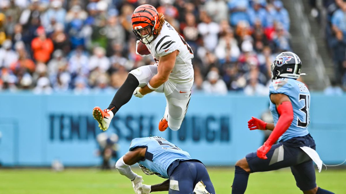 BengalsJack's tweet photo. Hayden Hurst will re-sign with the @Bengals

Agree/Disagree? #RuleTheJungle https://t.co/z2lQXEjRE7
