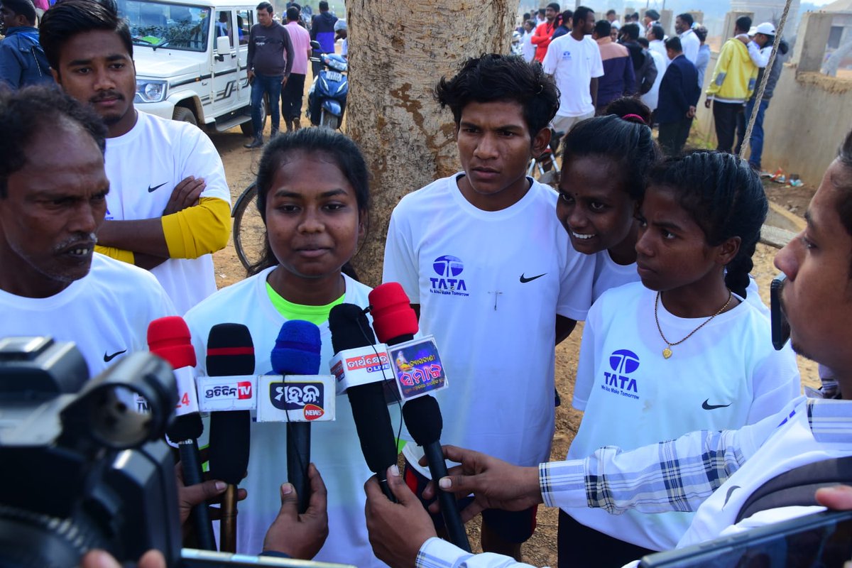 vyasanagarmun's tweet photo. Vyasa Marathon-2023 has been organized by the Vyasanagar Municipality on the occassion of VyasaSarobar Mahotsav - 2023 in presence of S.P, jajpurHon'ble MLA. Korei,ADM Kalinganagar, Tahasildar,Chairperson,ViceChairperson & Executive Officer #dm_jajpur #huddeptodisha https://t.co/fnE61waMzr