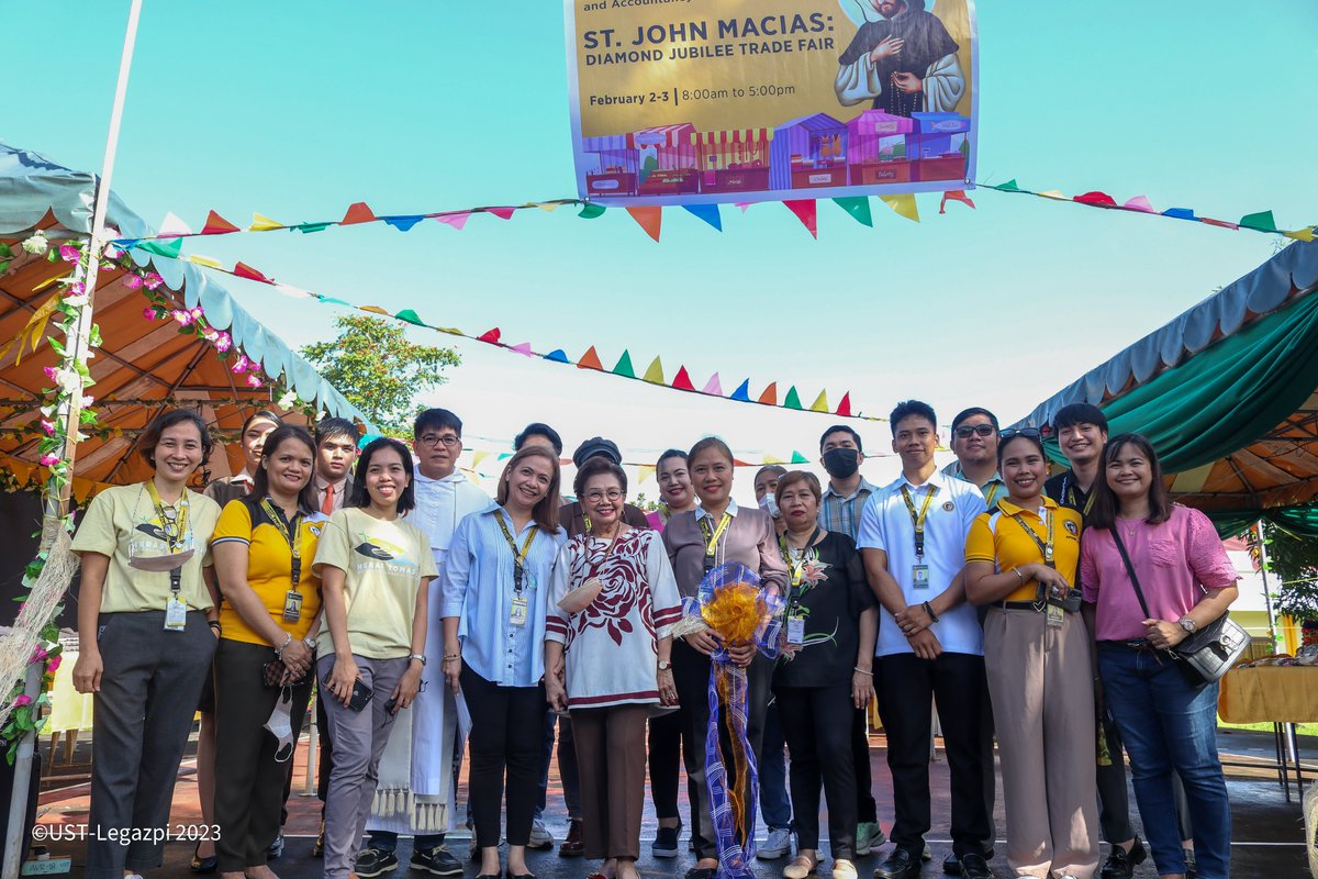USTLegazpi's tweet photo. CBMA PUTS UP TRADE FAIR; DISPLAYS PRODUCTS FROM ADOPTED COMMUNITY

READ: https://t.co/unqCnpgAn3...

#UWeek2023 #USTLegazpiAt75 https://t.co/XHDUqb4tkH