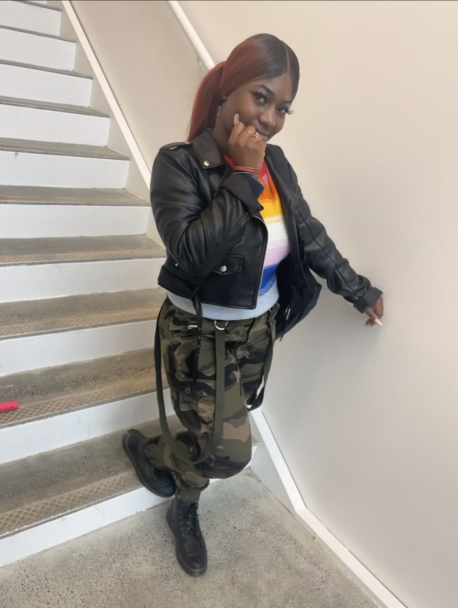 CPRModels's tweet image. Say hello to model, Dee! Some pics from our “MIXED PRINTS” look 🌈