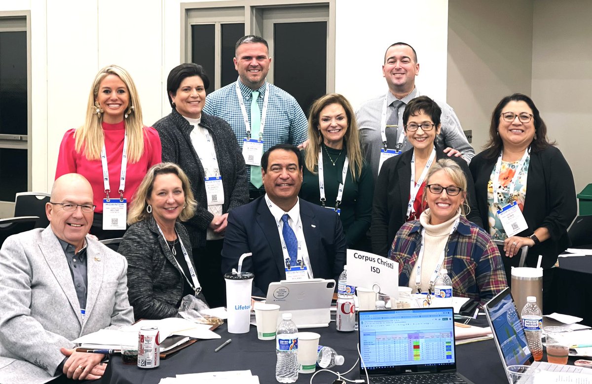 r0hernandez's tweet image. Great time collaborating and strategizing during our Texas Urban Council Meeting.  Privileged to serve as this year’s Chair and to be working with outstanding district leaders from the eight largest cities in Texas. #TASAMidWinter2023