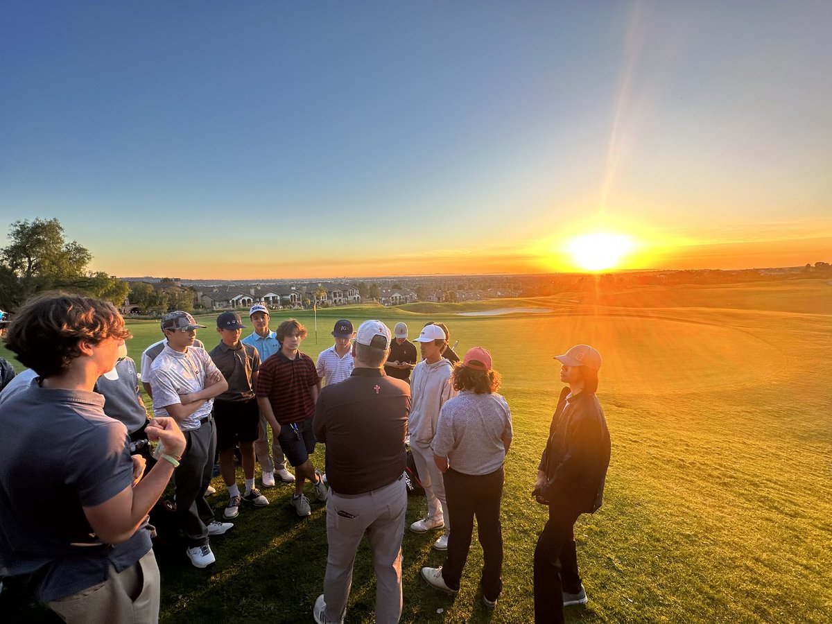 Beautiful day for our practice round!! <a href="/OLu_Athletics/">OLu Athletics</a>