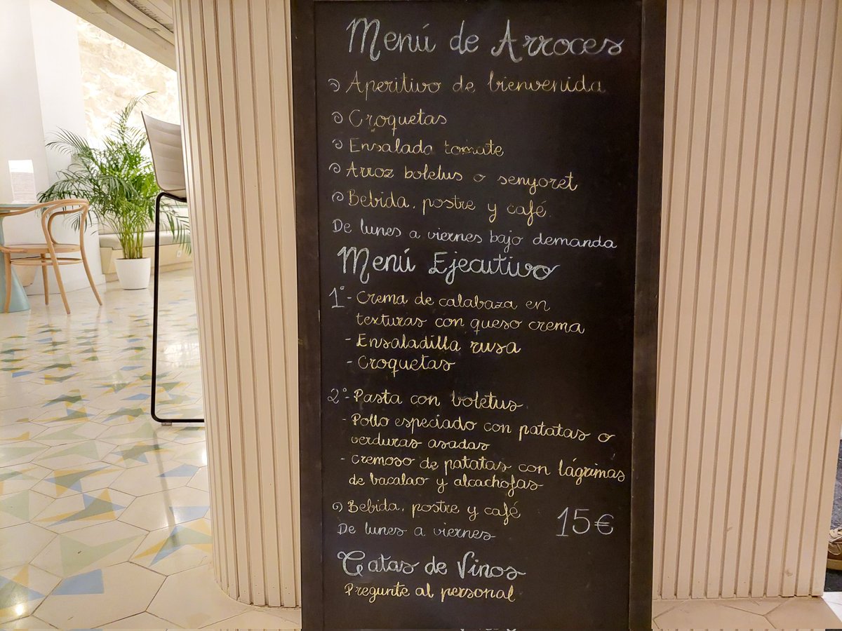 viajarengancha's tweet photo. El restaurante #ORGANIC by #SERAWA está abierto a todo el público, aunque no se esté alojado en el hotel.
Tiene servicio de desayunos toda la semana, así como comidas y cenas a la carta. Entre semana dispone de menús para comer.
@Alicante_City
https://t.co/CyxKC5AAlT https://t.co/WB2xIB9oCF