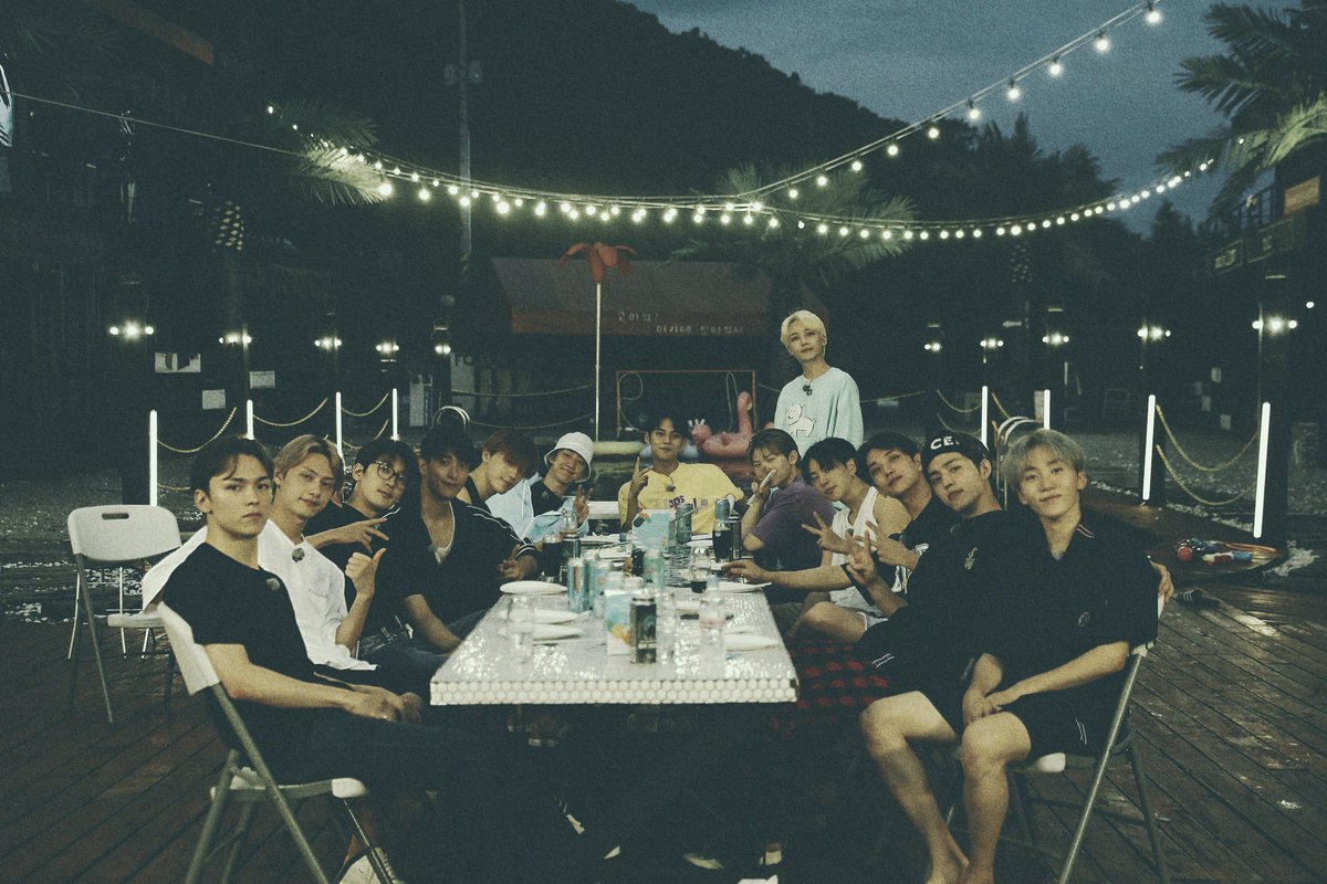 hosh1maoy's tweet photo. things that never change, the fact that seventeen is still thirteen. https://t.co/4xhFD4y42p