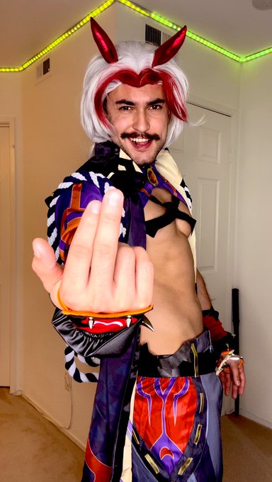 I forgot to take a good picture in this Itto cosplay so I just took a screenshot 😏 enjoy https://t.c