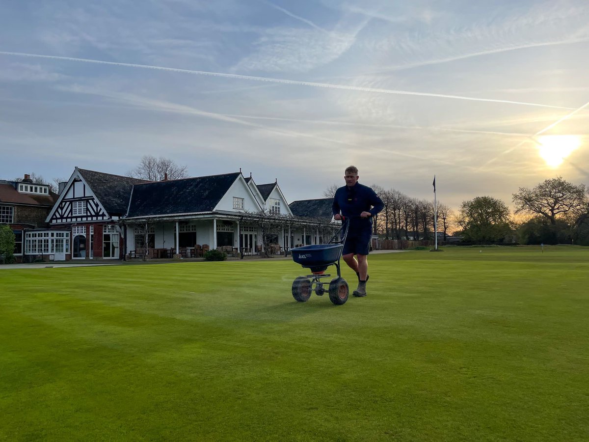Nick Paris (@npariscm) on Twitter photo Greenkeepers! Looking for a new challenge and somewhere to expand your skill set? Royal Wimbledon are recruiting! Salary range £30-35k pa, excellent working conditions and a fantastic team. Apply with cover letter and CV to nickp@rwgc.co.uk or please message with any questions. Greenkeepers! Looking for a new challenge and somewhere to expand your skill set? Royal Wimbledon are recruiting! Salary range £30-35k pa, excellent working conditions and a fantastic team. Apply with cover letter and CV to nickp@rwgc.co.uk or please message with any questions.