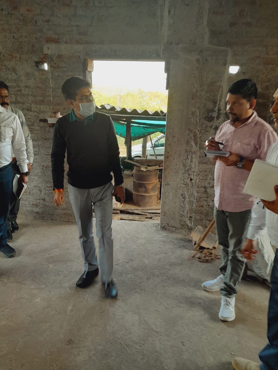 Rs. 50 lakh Administrative Sanction granted from 15th FC funds for construction of new classrooms, halls and renovation of existing building in Taluka Panchayat-run Hanumatmal Ashram Shaala, Dharampur. Had visited the school around a month ago.
<a href="/CMOGuj/">CMO Gujarat</a>
<a href="/skumar_76/">Sandeep Kumar</a>