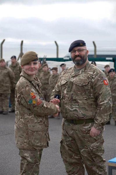 Congratulations to SI Dewar and Staff Cadet RSM Parkin Walker from Kent ACF. Being presented with their Gold Duke of Edinburgh's Award badges. #everycadet #acfdofe #SERFCA #KentACF