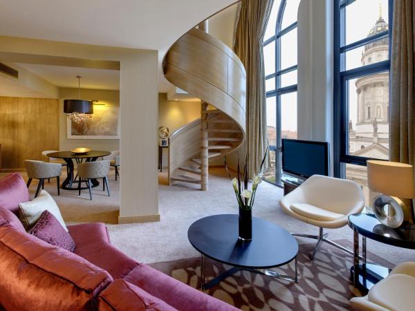 BitbookT's tweet photo. Good Morning!!
There are 373 hotels in #Berlin that give you #Crypto cash back rewards just for booking.
26 options are 5⭐⭐⭐⭐⭐including the prestigious @HiltonHotels
🔗2���� in🧵👇
#earncrypto
#travelrewards
#bookandearn
#travelandearn
#bitbook
$bbt https://t.co/afUbJd8bK4