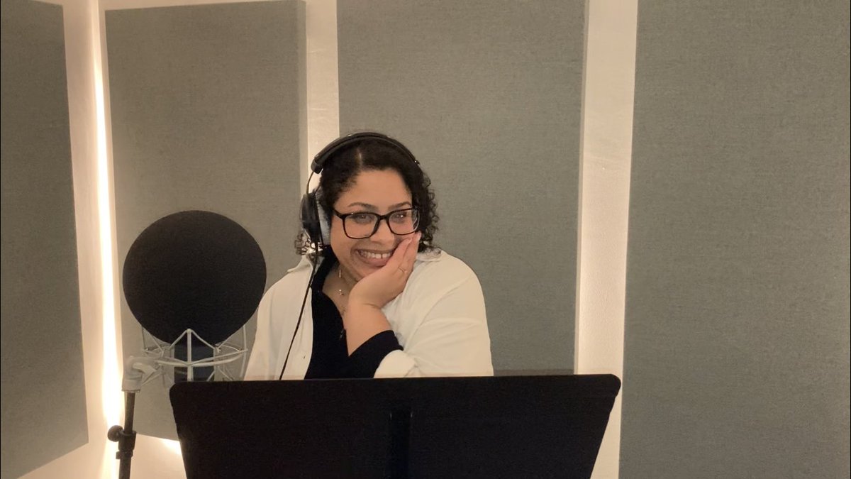 lesleyrosslyric's tweet photo. Such incredibly talented people!
And I get to work with them
@swFeathers
@KatieEFinch
@fran_isherwood
@Lara_Lemons
#JadeJohnson
#LlioMillward
@JoshBirdUK
@SHPChronicles
@ajhmusic (till next time sir!)
#LovinLife
#audiobook
#Musical
#StudioFun https://t.co/HKkplknrfi