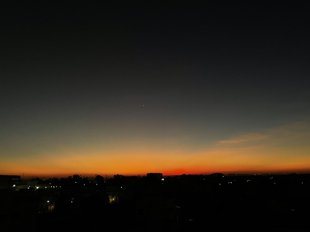Harshii0603's tweet photo. Sunset like these 🥺🤌🏻 https://t.co/fzY1ylZhKK