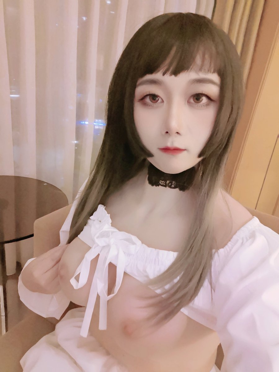 CDjingjing's tweet photo. 拍着拍着就成这样了 https://t.co/fGsjEOKi9Z