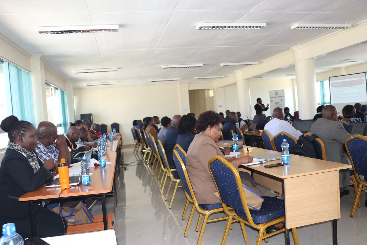 kipikenya's tweet image. Brown Kairaria, Chairman, Industrial Property Tribunal (IPT), engages participants #IPWorkshop @KaratinaUniv  for #Universities #TIVETs #Research Institutions @ahmedissack7861 @Kenyajudiciary @KEPHIS_KE @TVETAKenya @nrfkenya @ACAKenya @IndustryKE @Trade_Kenya @Investment_Ke