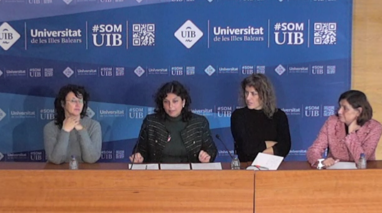 marinaarrabal's tweet photo. Na Berta Paz responsable del programa ApSUIB , ens parla de «Aprenentatge servei a la universitat»
 #EdocènciaUIB @CDigitalUIB https://t.co/Ms0dSosRJo
